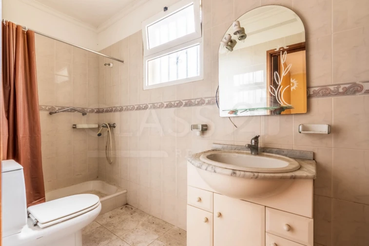 Moradia T3 para Venda em Funchal (Santa Maria Maior) Foto 21