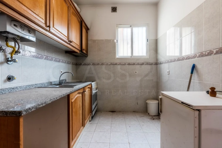 Moradia T3 para Venda em Funchal (Santa Maria Maior) Foto 9