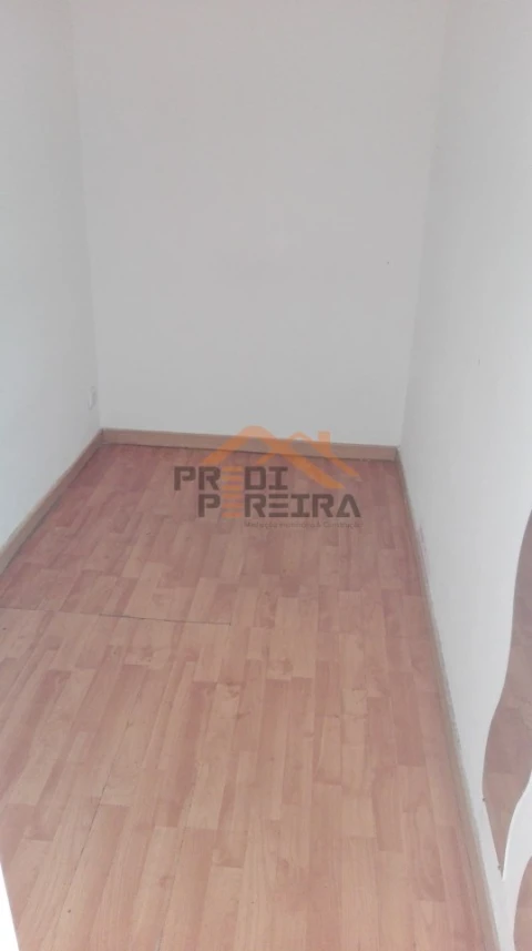 Loja para Venda em Benfica