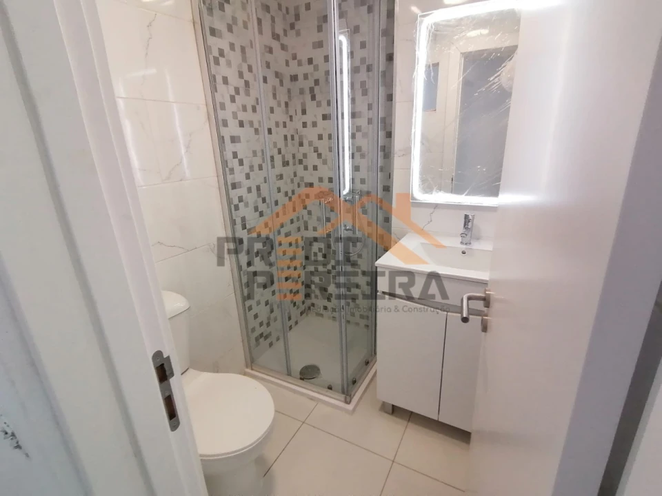 Moradia T9 para Venda em Ajuda Foto 7