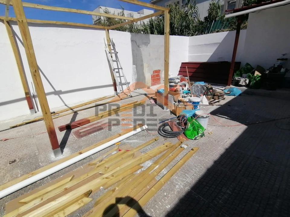 Moradia T9 para Venda em Ajuda Foto 28