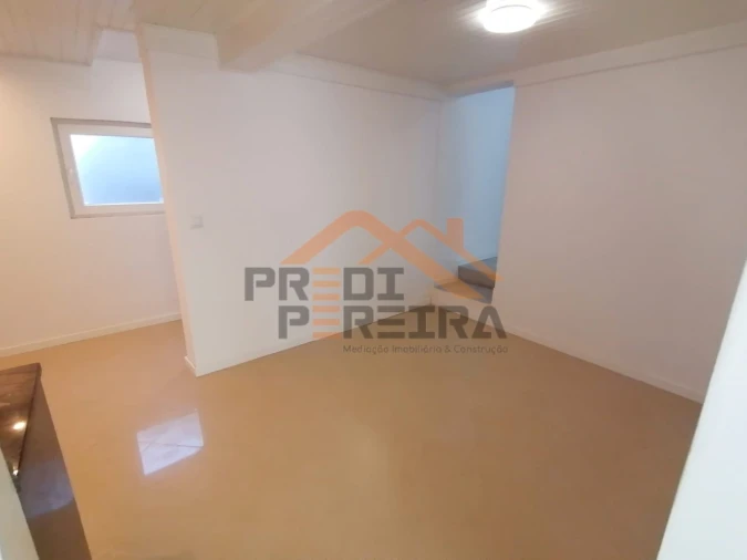 Moradia T9 para Venda em Ajuda Foto 2