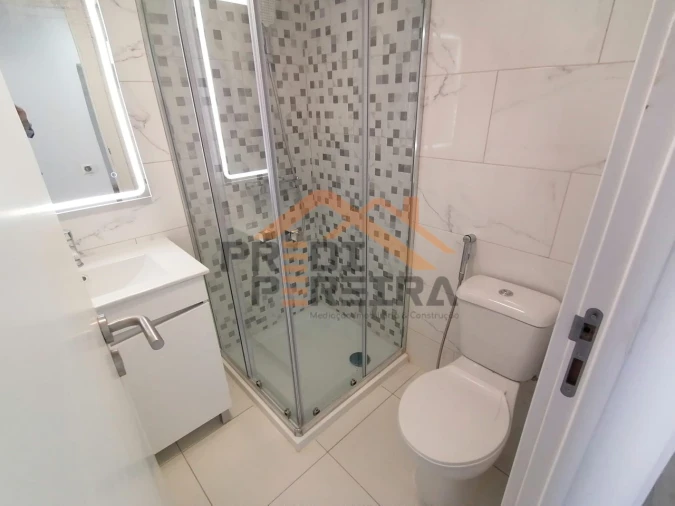 Moradia T9 para Venda em Ajuda Foto 6