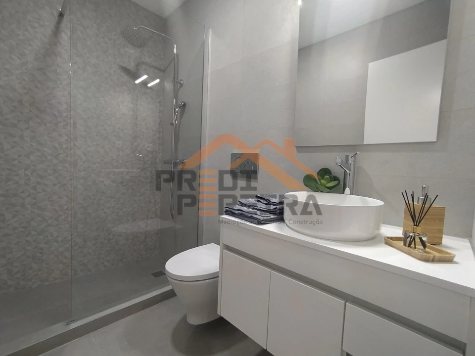 Apartamento T3 para Venda em Benfica Foto 11