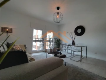 Apartamento T3 para Venda em Benfica