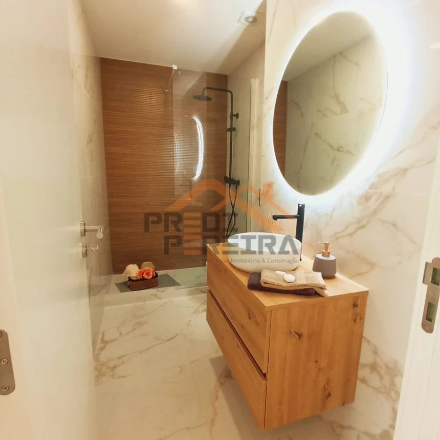 Apartamento T3 para Venda em Benfica Foto 17