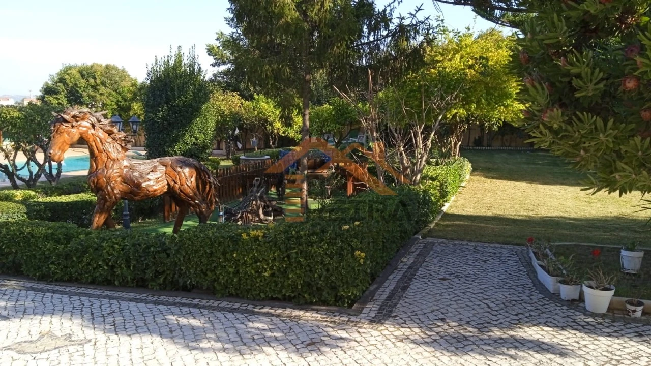 Moradia T3 para Venda em São João das Lampas e Terrugem Foto 8