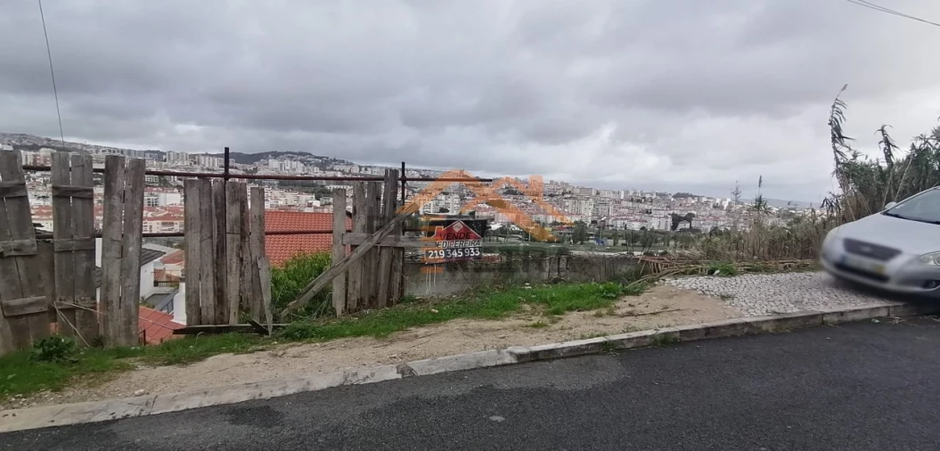 Terreno para Venda em Odivelas Foto 19