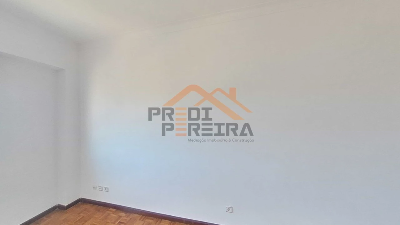 Apartamento T3 para Venda em Loures Foto 15
