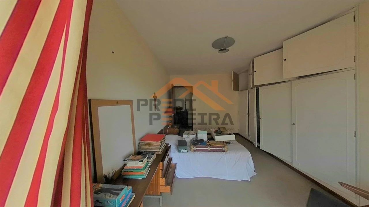 Moradia T7 para Venda em Santo Antão e São Julião do Tojal Foto 29