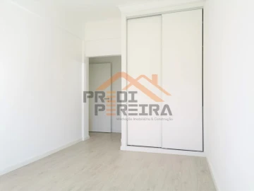 Apartamento T3 para Venda em Penha de França