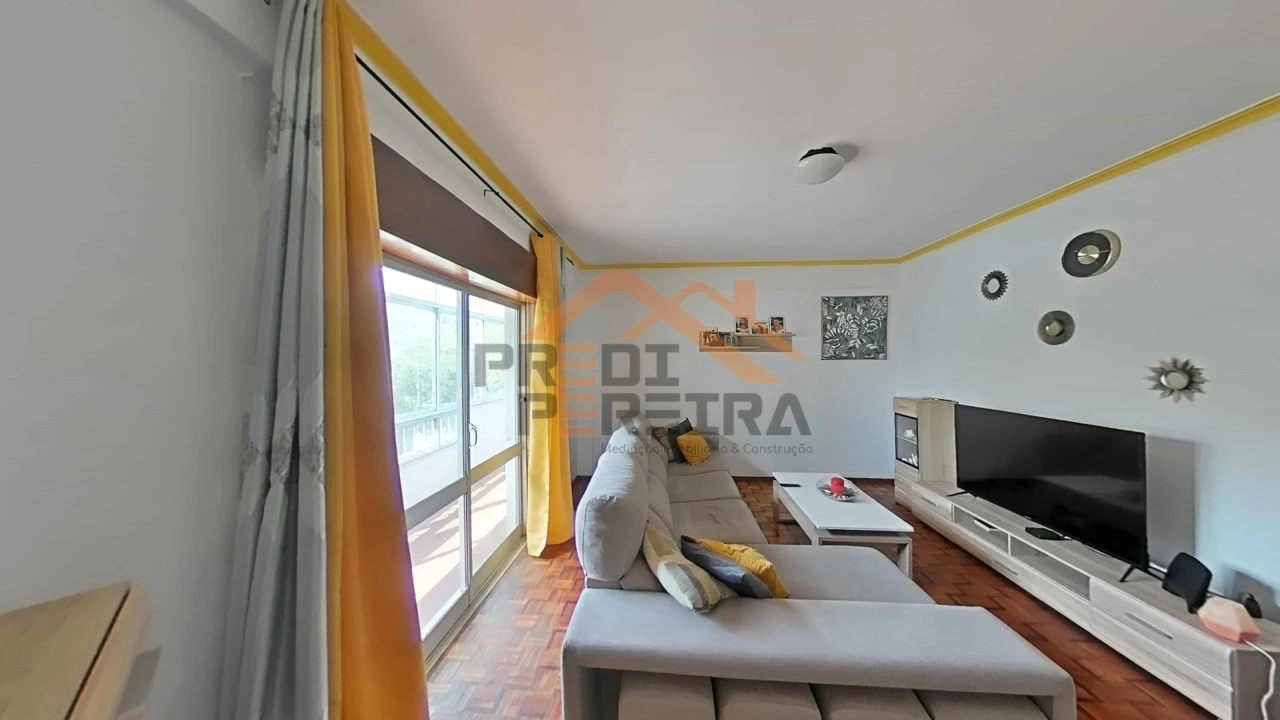 Apartamento T3 para Venda em Águas Livres Foto 10