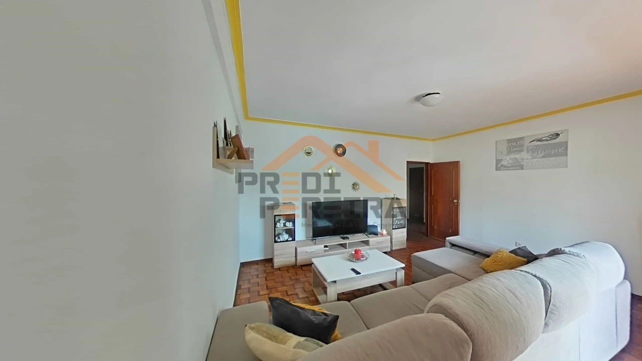 Apartamento T3 para Venda em Águas Livres Foto 12