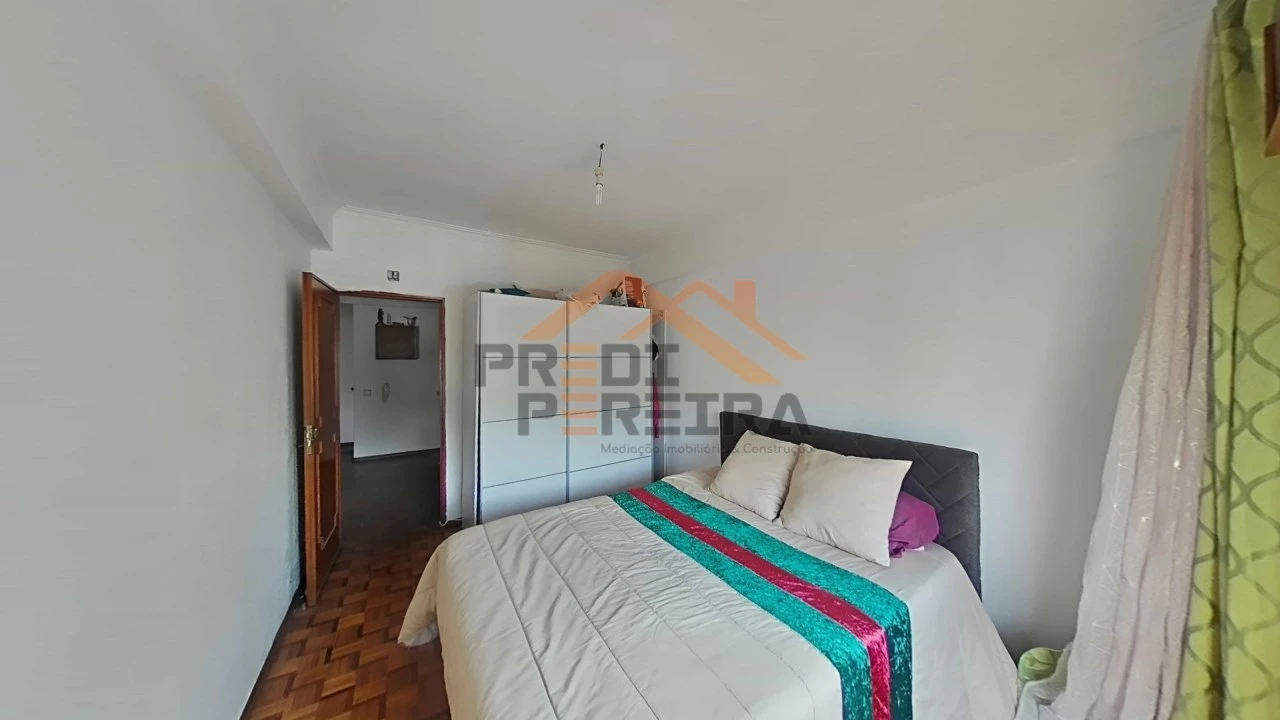 Apartamento T3 para Venda em Águas Livres Foto 5