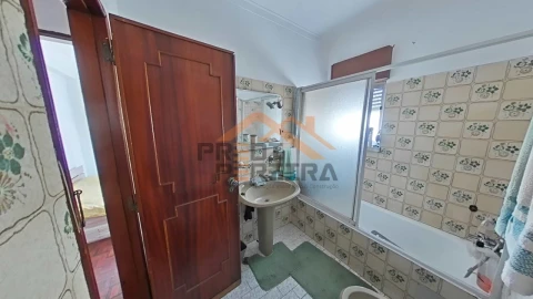 Apartamento T3 para Venda em Águas Livres