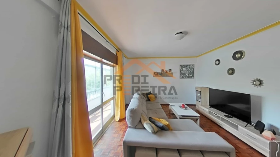 Apartamento T3 para Venda em Águas Livres Foto 10