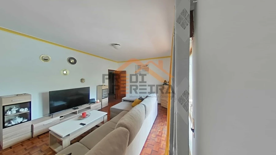 Apartamento T3 para Venda em Águas Livres Foto 11
