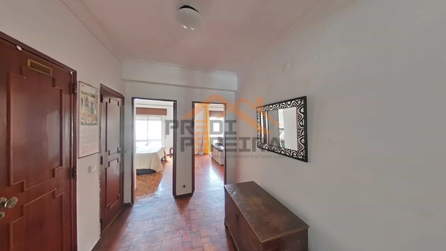 Apartamento T3 para Venda em Águas Livres Foto 17