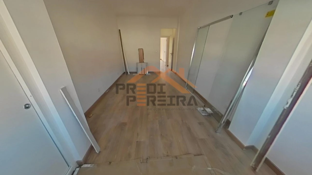 Apartamento T3 para Venda em Póvoa de Santo Adrião e Olival Basto Foto 20