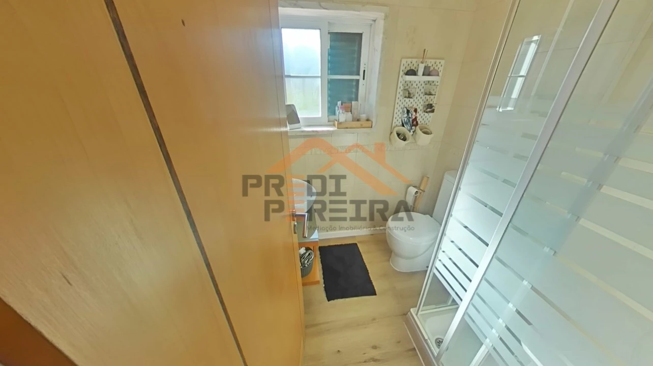 Moradia T3 para Venda em Pontinha e Famões Foto 33