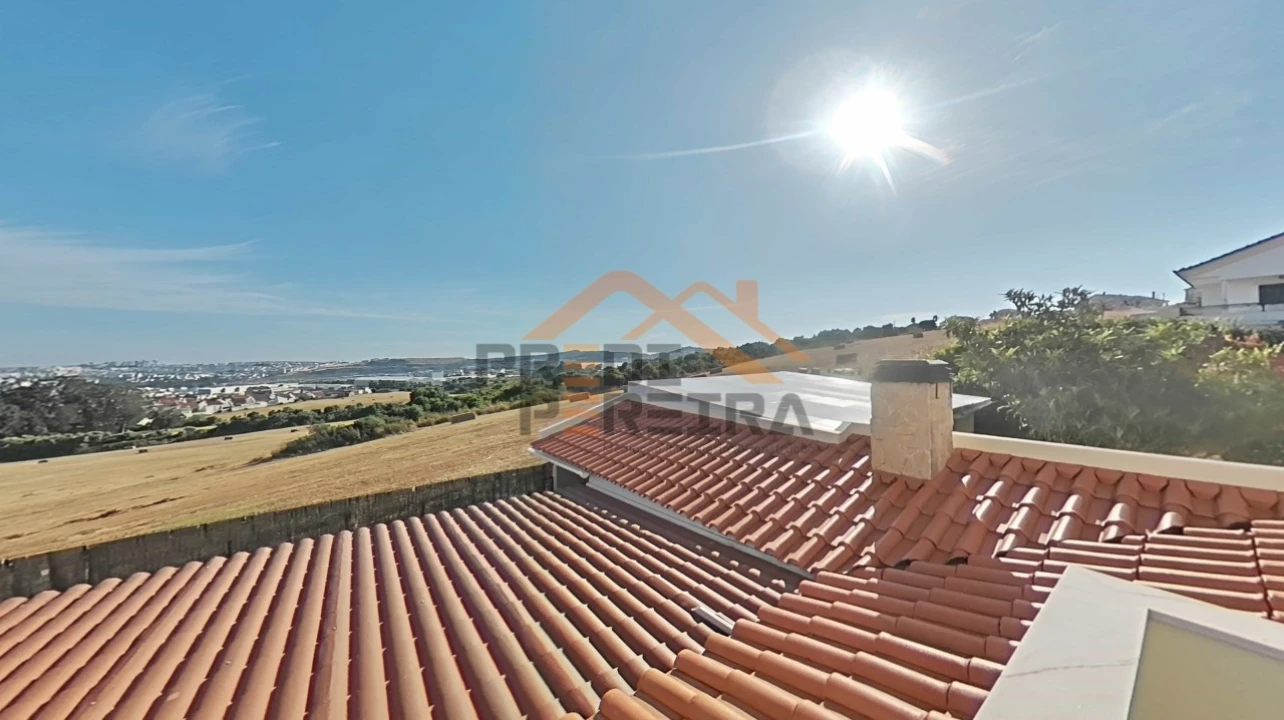 Moradia T3 para Venda em Pontinha e Famões Foto 44