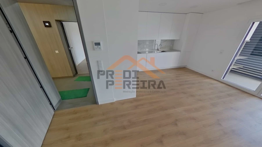 Apartamento T3 para Venda em Santo António dos Cavaleiros e Frielas Foto 8
