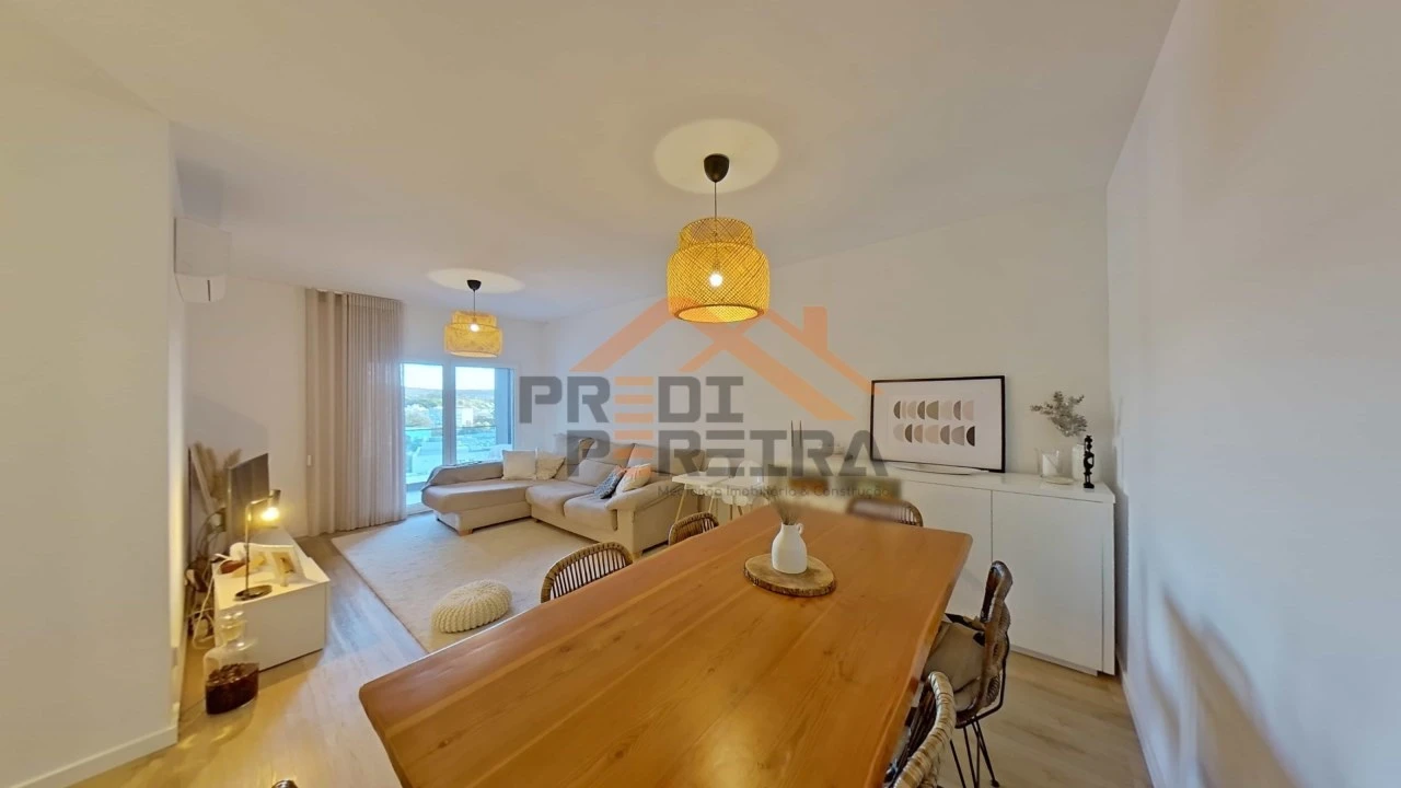 Apartamento T3 para Venda em Venteira Foto 3