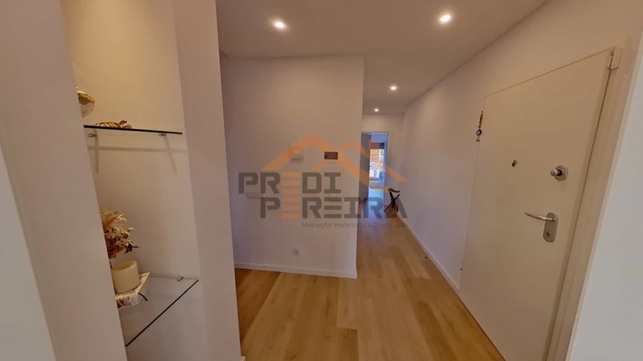 Apartamento T3 para Venda em Venteira Foto 14
