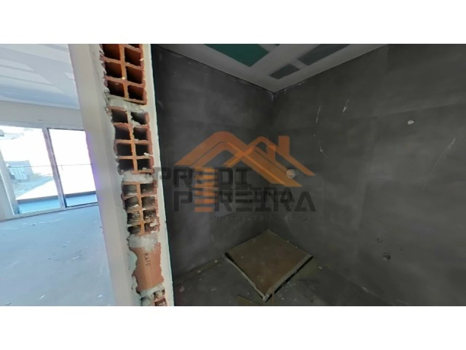 Apartamento T3 para Venda em Santo António dos Cavaleiros e Frielas Foto 16