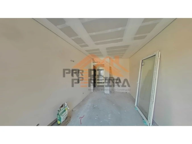 Apartamento T3 para Venda em Santo António dos Cavaleiros e Frielas Foto 9