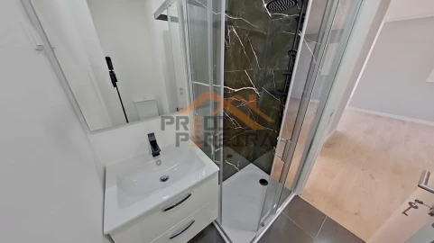 Apartamento T4 para Venda em Águas Livres