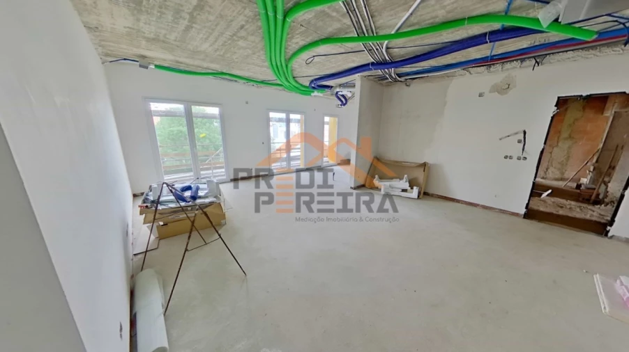 Apartamento T3 para Venda em Pontinha e Famões