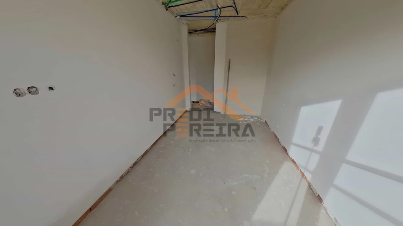 Apartamento T3 para Venda em Pontinha e Famões Foto 8