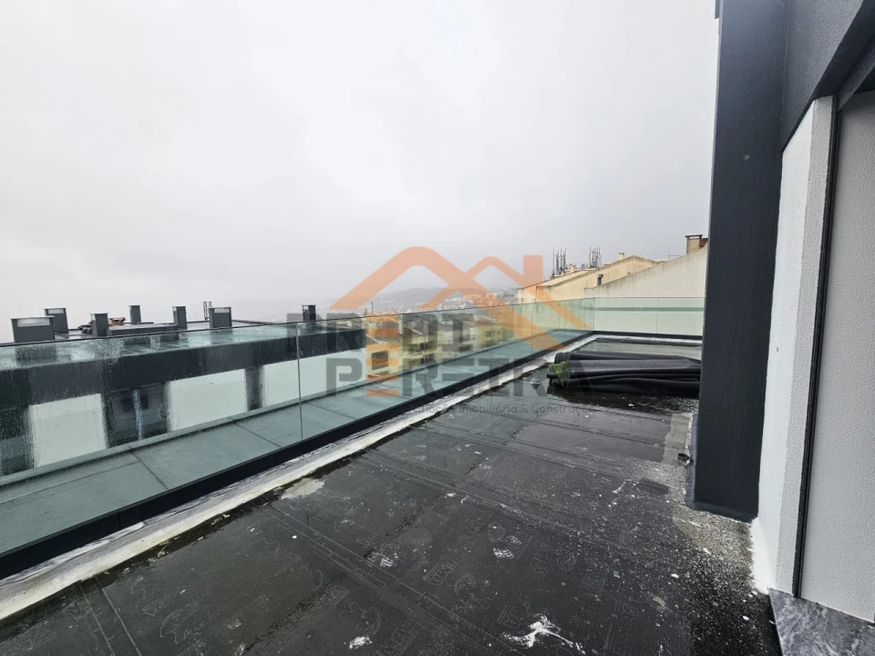 Apartamento T3 para Venda em Pontinha e Famões Foto 37