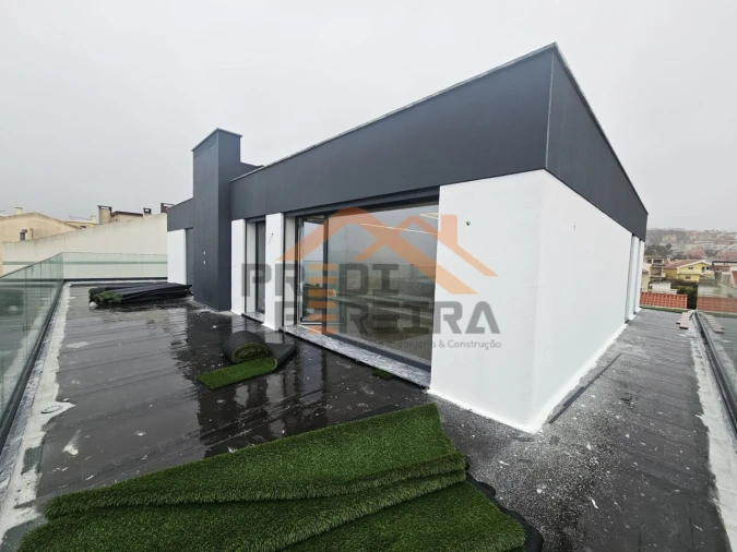 Apartamento T3 para Venda em Pontinha e Famões Foto 34