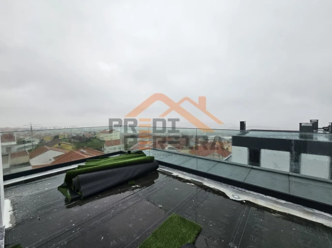 Apartamento T3 para Venda em Pontinha e Famões Foto 36