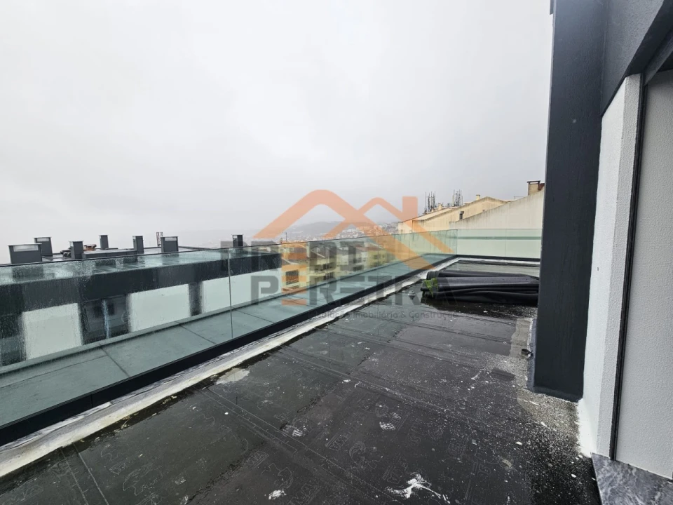 Apartamento T3 para Venda em Pontinha e Famões Foto 37