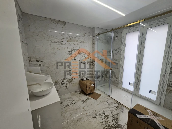 Apartamento T3 para Venda em Pontinha e Famões Foto 13