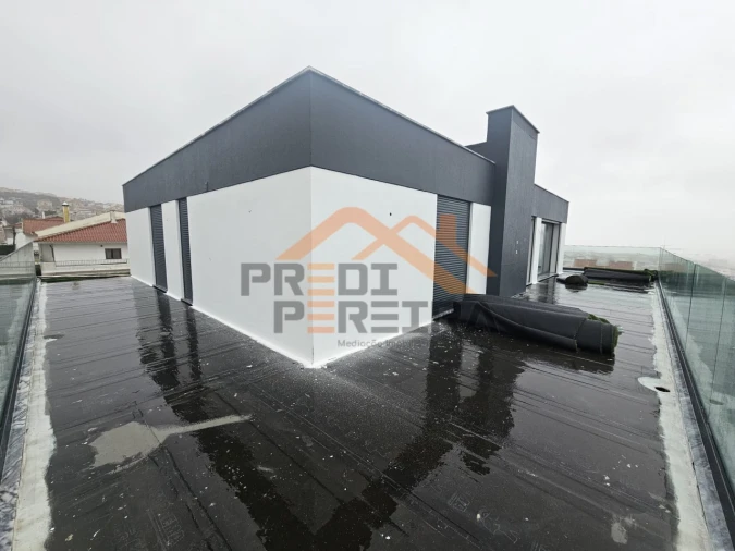 Apartamento T3 para Venda em Pontinha e Famões Foto 33