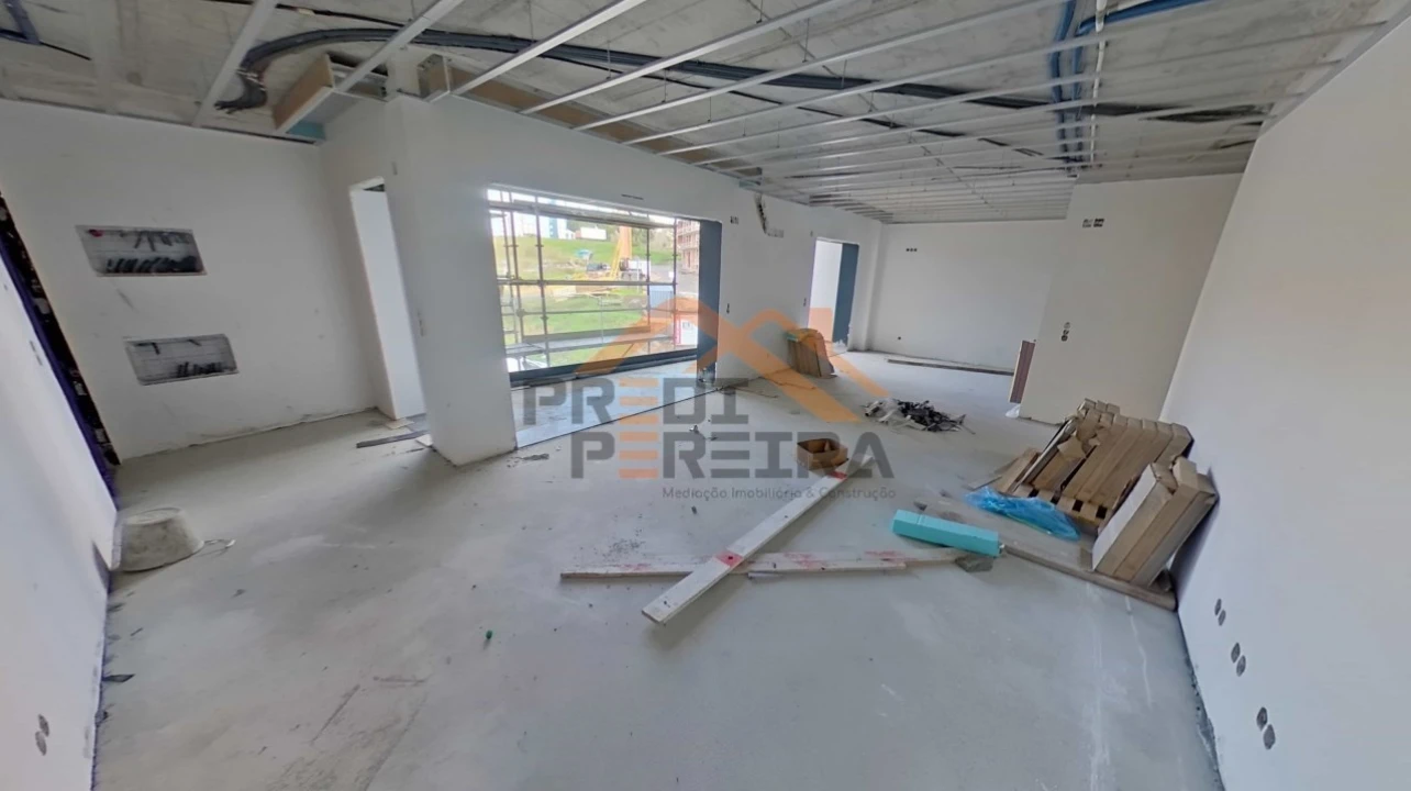 Apartamento T2 para Venda em Santo António dos Cavaleiros e Frielas Foto 1