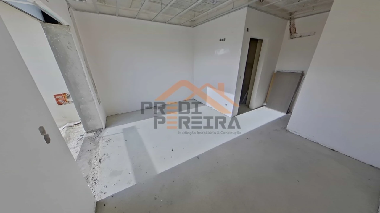 Apartamento T2 para Venda em Santo António dos Cavaleiros e Frielas Foto 8