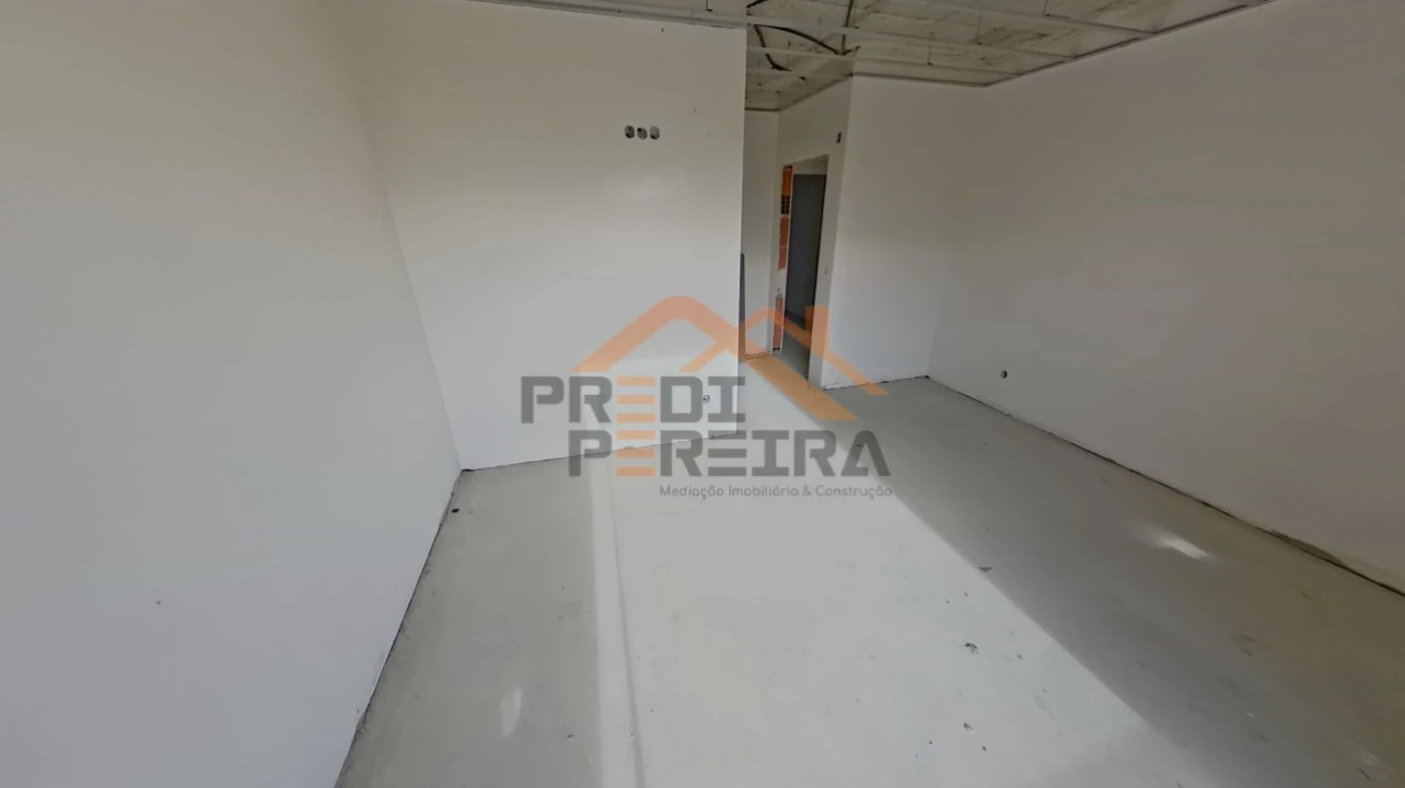 Apartamento T2 para Venda em Santo António dos Cavaleiros e Frielas Foto 9