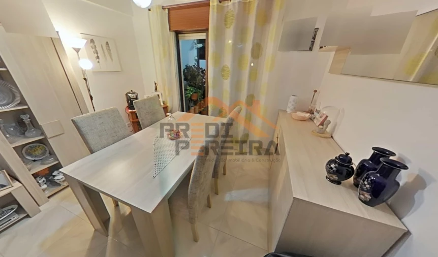 Apartamento T2 para Venda em Cacém e São Marcos Foto 4