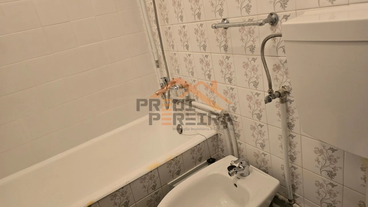 Apartamento T3 para Arrendamento em Odivelas Foto 13