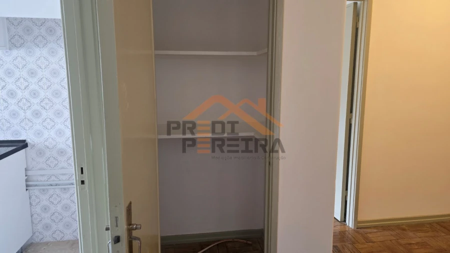 Apartamento T3 para Arrendamento em Odivelas Foto 11