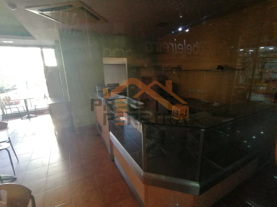 Loja para Venda em Odivelas Foto 6