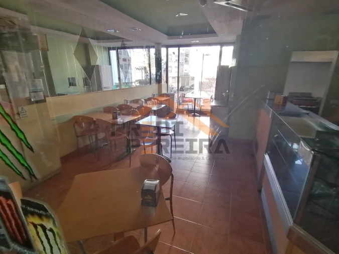 Loja para Venda em Odivelas Foto 7