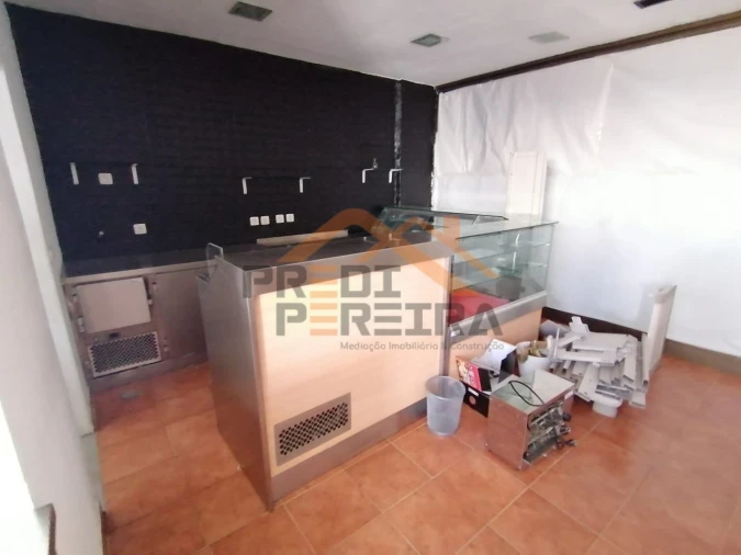 Loja para Venda em Odivelas Foto 15