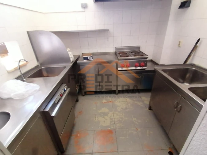 Loja para Venda em Odivelas Foto 18