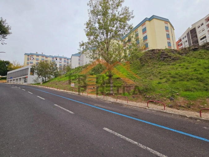 Terreno Comércio / Armazém para Venda em Ramada e Caneças Foto 8